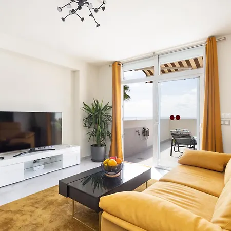 Stunning Flat Next To The Beach-ocean Views Los Cristianos (Tenerife)