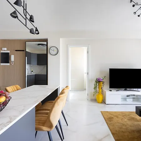 Stunning Flat Next To The Beach-ocean Views * Los Cristianos (Tenerife)