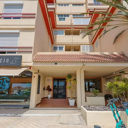 Stunning Flat Next To The Beach-ocean Views *