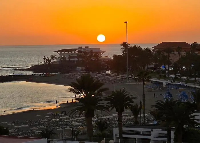 Stunning Flat Next To The Beach-ocean Views アパート ロスクリスティアーノス