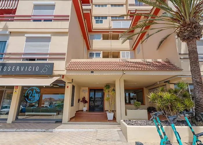 Stunning Flat Next To The Beach-ocean Views *